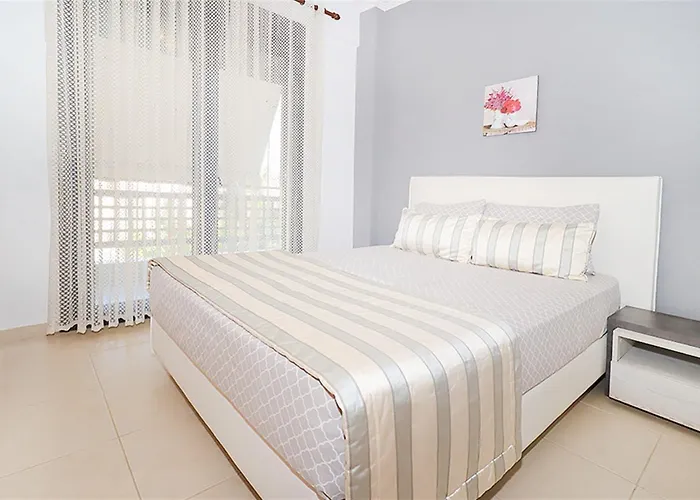 Mema\'S Maisonette!
